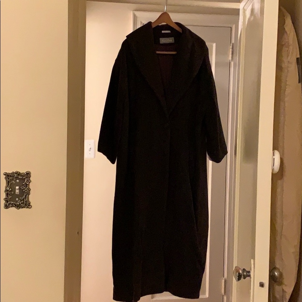MaxMara Overcoat - Picture 4 of 5